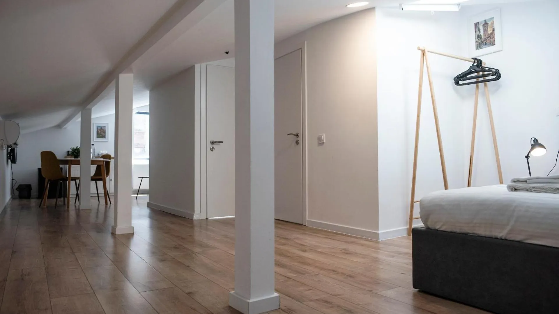 Lazynest Residence Bucureşti 0*,