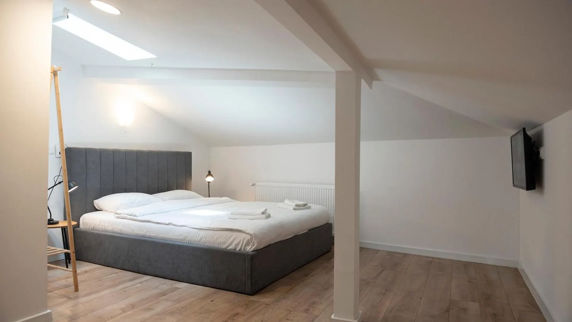 Lazynest Residence Bucureşti