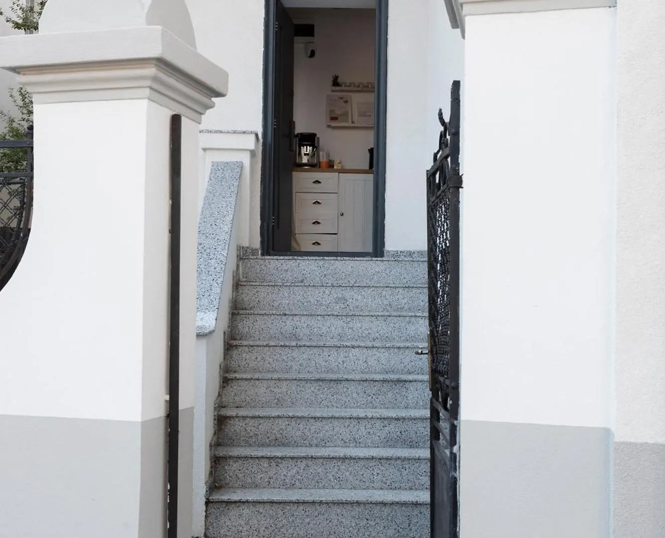 Apart Otel Lazynest Residence Bükreş