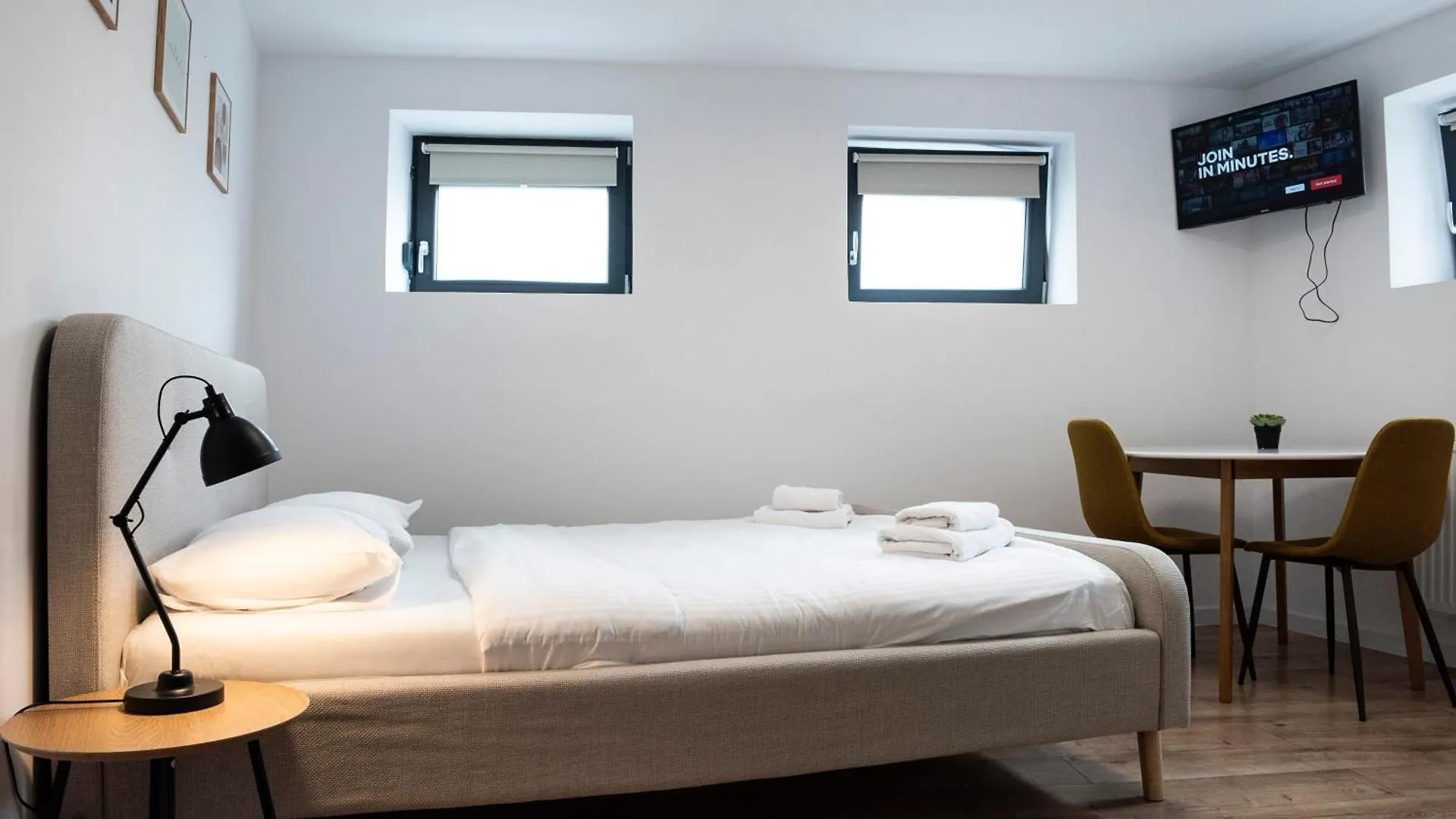 Lazynest Residence Bükreş